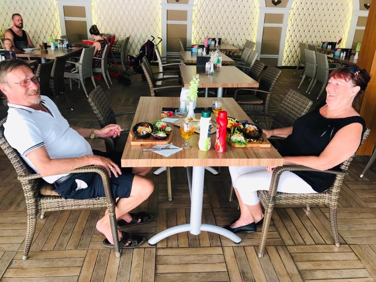 אלאניה Lavinia Apart & Hotel מראה חיצוני תמונה