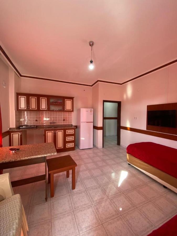 אלאניה Lavinia Apart & Hotel מראה חיצוני תמונה