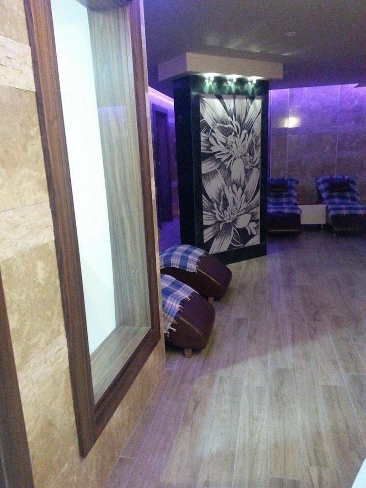 אלאניה Lavinia Apart & Hotel מראה חיצוני תמונה