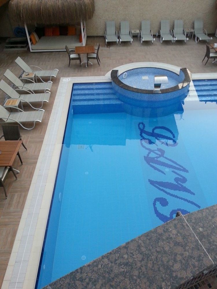 אלאניה Lavinia Apart & Hotel מראה חיצוני תמונה