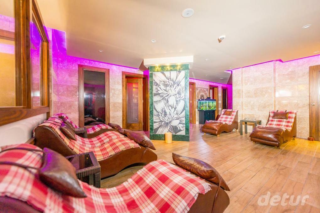 אלאניה Lavinia Apart & Hotel מראה חיצוני תמונה